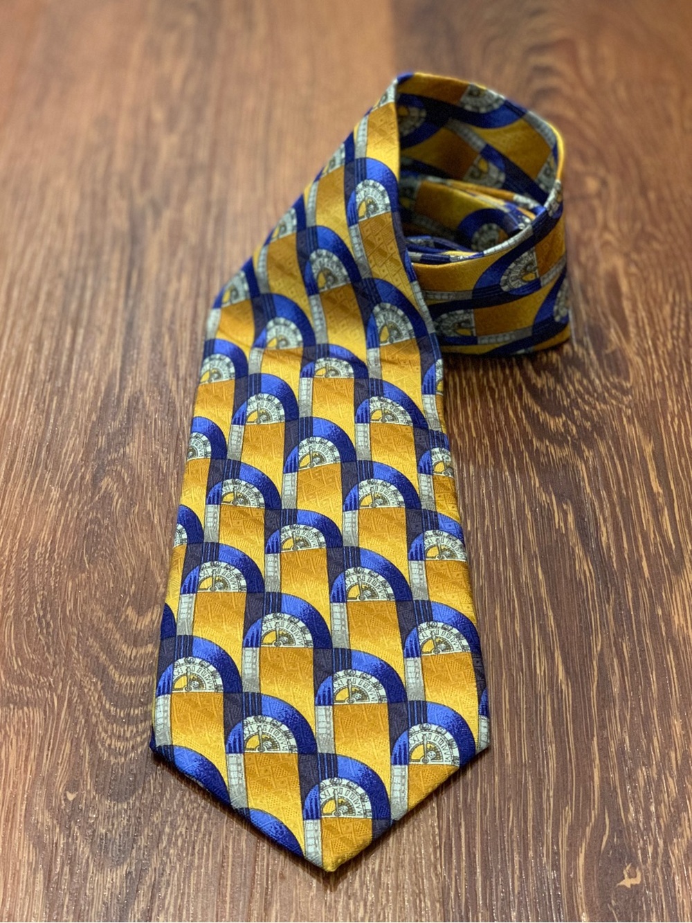 SAZZARI Yellow Blue Art Deco Clock Design Silk Tie W: 4” L: 56.5” Handmade Retro